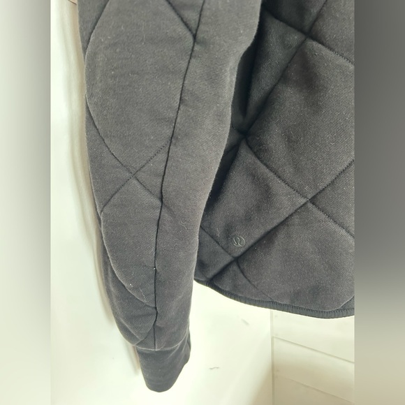 Reversible Lululemon Jacket - Picture 2 of 3